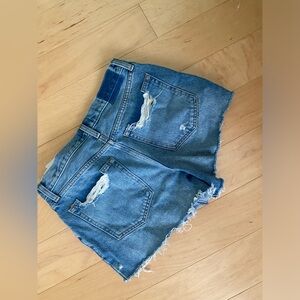 Abercrombie and fitch shorts 💙